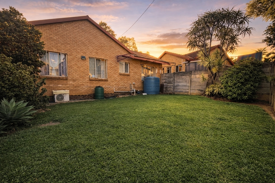 3 Bedroom Property for Sale in Geelhoutpark North West